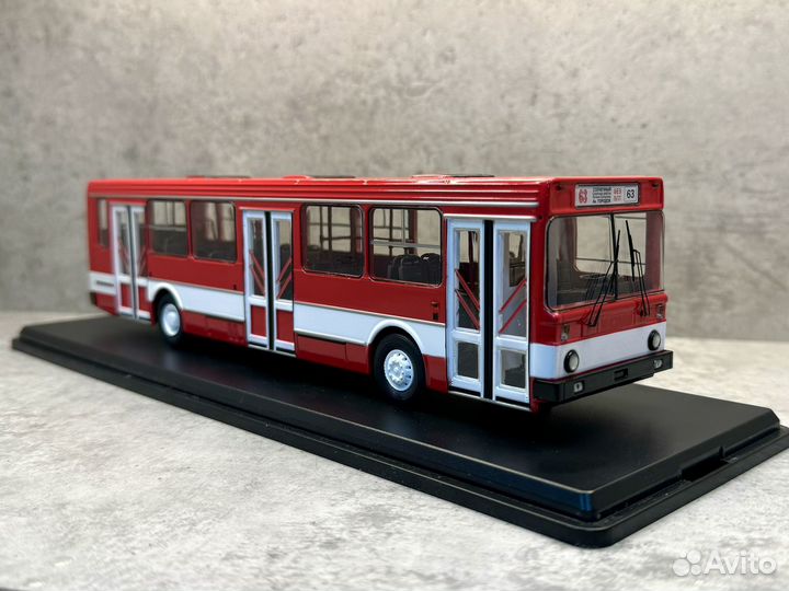 Коллекционная модель Лиаз-5256 SSM 1:43