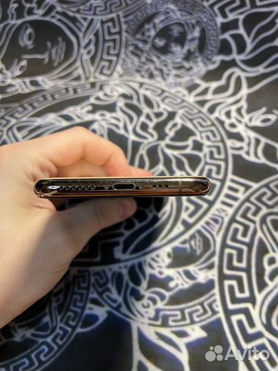iPhone 11 Pro, 64 ГБ