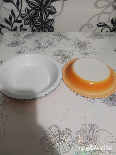 Тарелка металлическая эмалированная СССР