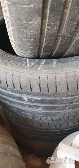 Bridgestone Blizzak RFT 235/45 R19 93Y