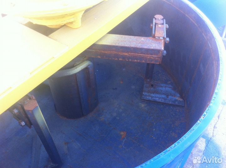 Бетоносмеситель принудительного типа эст-500