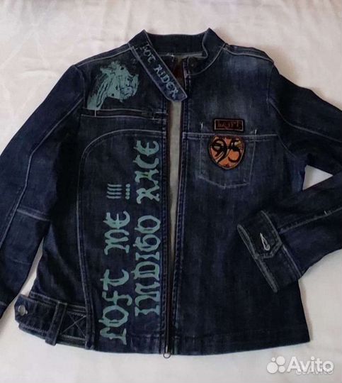 Куртка джинсовая