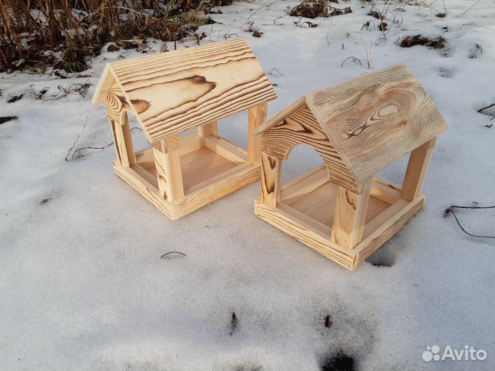 Кормушка для птиц из дерева