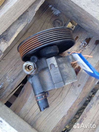 Насос гидроусилителя Renault Logan 1.6 2012