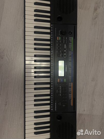 Синтезатор Yamaha psr e253