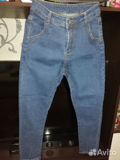 Джинсы с высокой талией