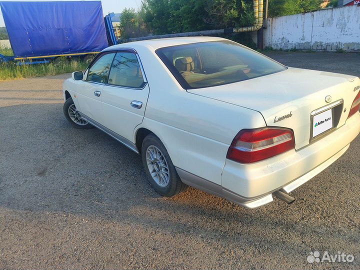 Nissan Laurel 2.0 AT, 2002, 238 000 км