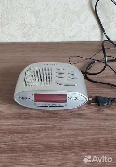Радиобудильник Thomson CR61Q