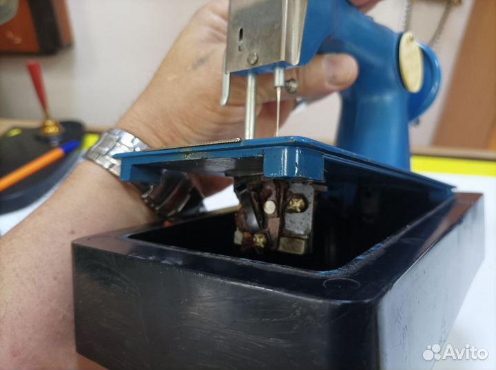 Детская швейная машинка, дшм-1. Стол +2 стула