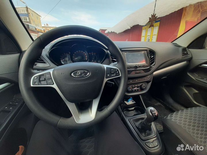 LADA Vesta 1.6 МТ, 2018, 28 500 км