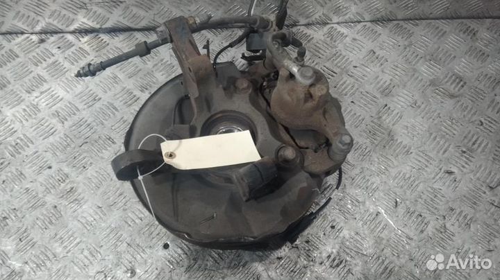 Кулак поворотный левый Mitsubishi Lancer 10 (07-10)