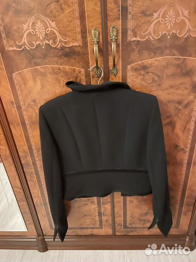 Пиджак женский черный