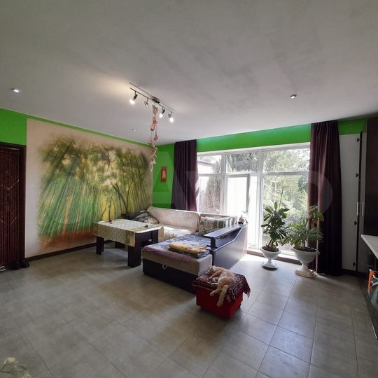 Дом 100 м² на участке 6 сот.