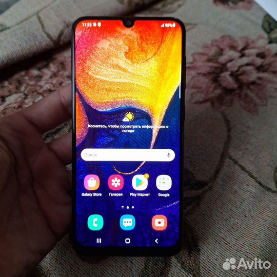 Samsung Galaxy A50, 4/64 ГБ