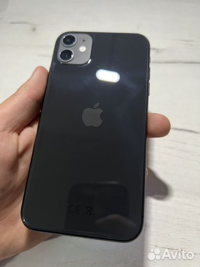 iPhone 11, 64 ГБ