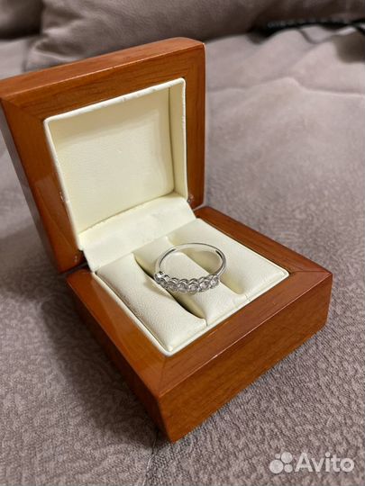 Swarovski кольцо
