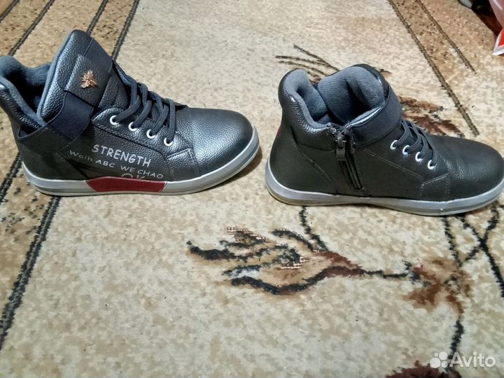 Ботинки демисезонные женские 37 р