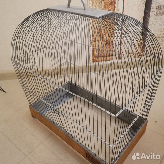 Большая клетка для птиц