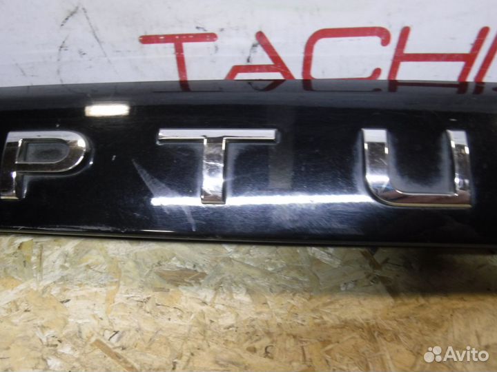 Накладка крышки багажника Renault Kaptur (2016+)