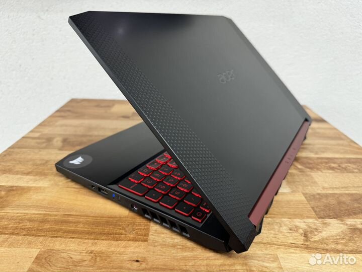 2021 Nitro 8 ядер i5-8300H 16Gb GTX1050 SSD512+HDD