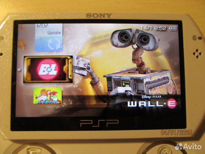 Sony PSP Go (не прошитая)