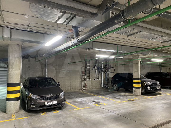 Машиноместо, 13 м²