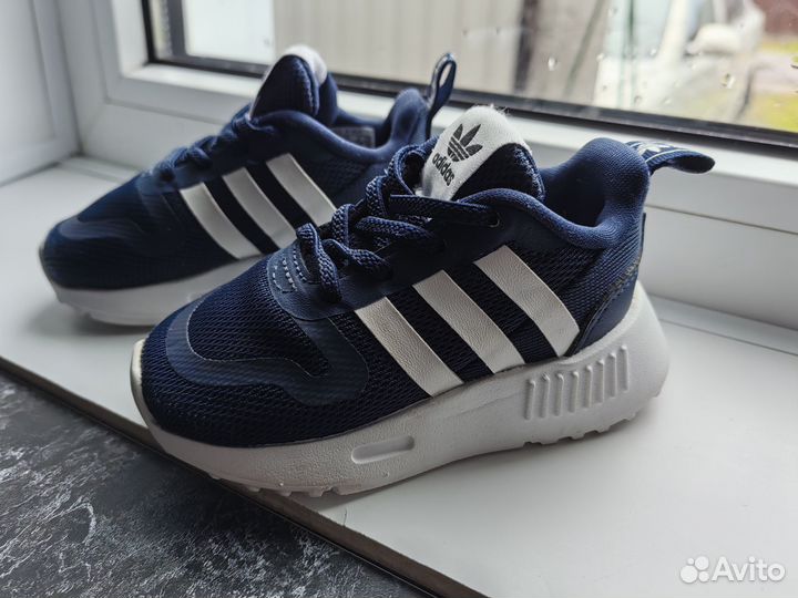 Кроссовки adidas детские