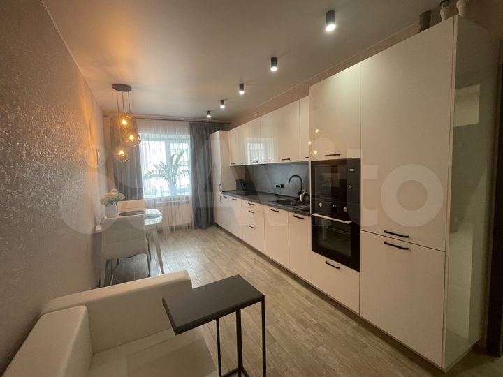 3-к. квартира, 107,5 м², 8/10 эт.