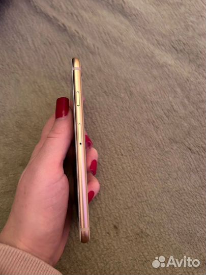 iPhone 8, 64 ГБ