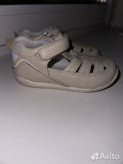 Chicco босоножки 22