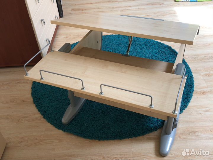 Стол парта растущая Деми