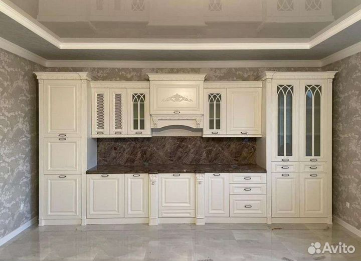 Кухонный гарнитур выставочный образец