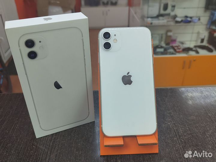 iPhone 11, 64 ГБ