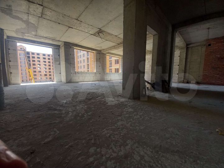 3-к. квартира, 108 м², 3/8 эт.