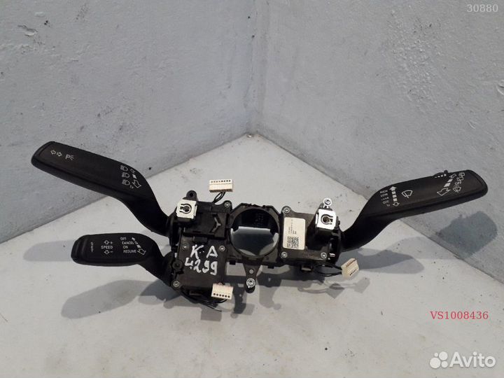 S1008436 Переключатель подрулевой audi Q3 8U