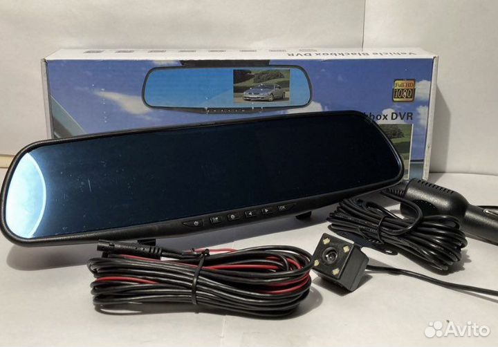 HD видеорегистратор с камерой сзади