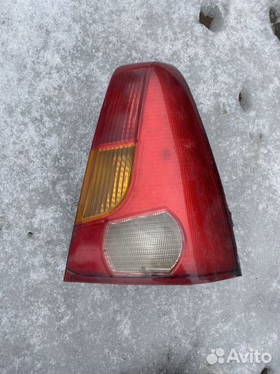 Фанарь правый задний logan 1