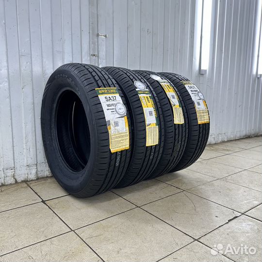 Westlake SA37 275/35 R20