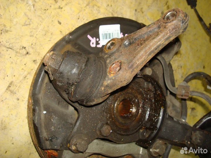 Ступица Mitsubishi Pajero V73W (Переднее Правое)