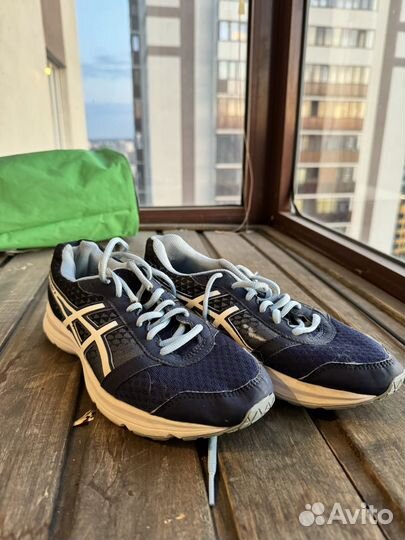 Кроссовки женские asics 39 размер