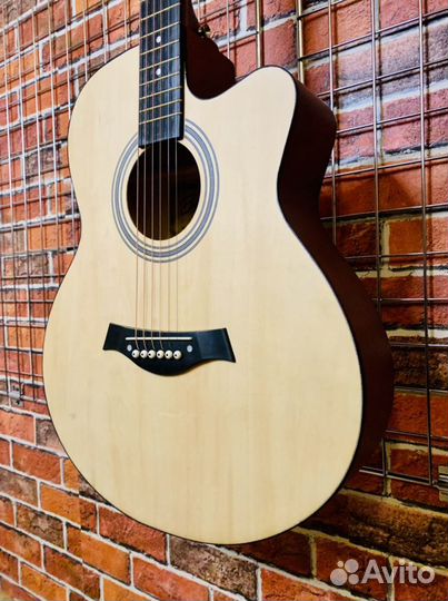 Акустическая гитара
