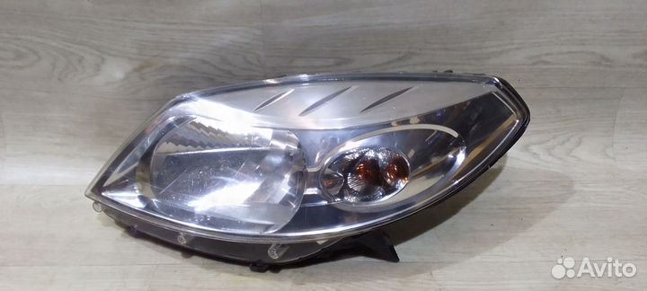 Фара renault sandero 1 2014