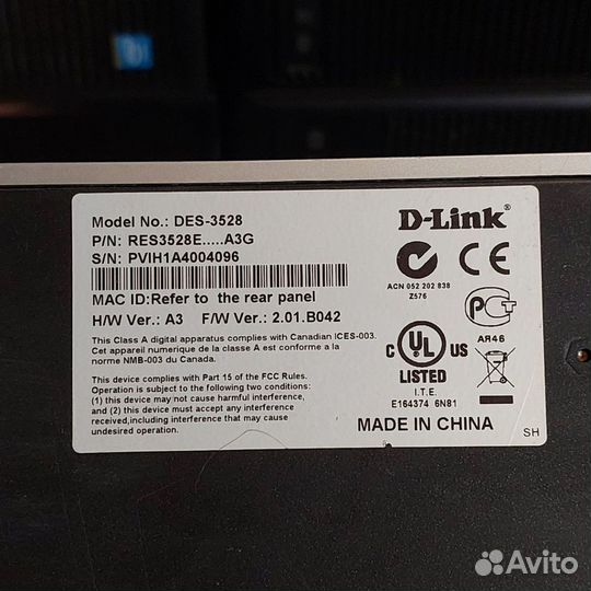 Коммутатор D-Link DES-3528 28 портов