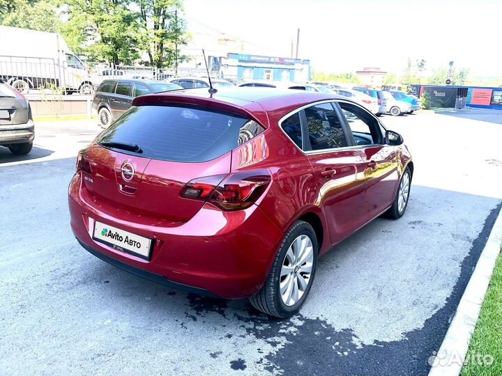 Opel Astra 1.6 AT, 2010, 230 000 км