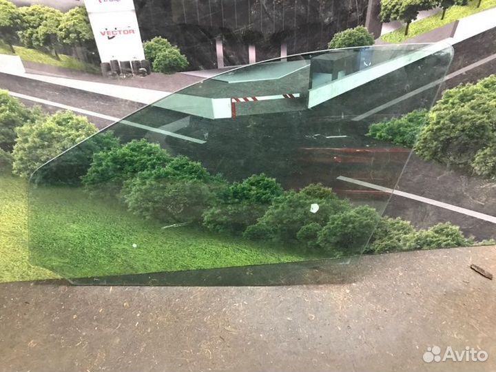 Стекло двери переднее левое Mercedes Ml W163 2001