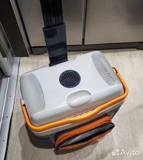 Дорожный холодильник unicool 28