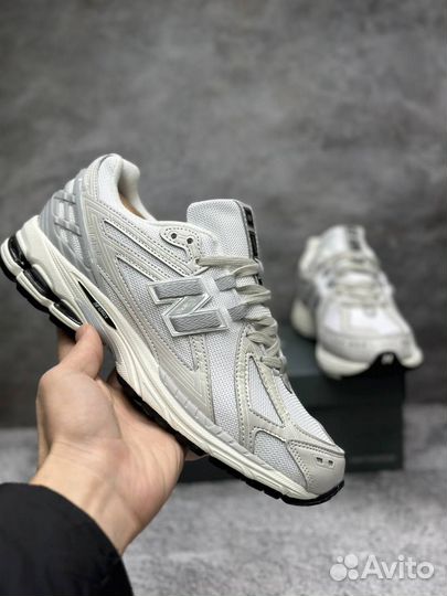 Кроссовки мужские new balance