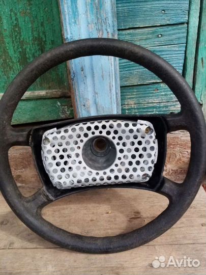 Рулевое колесо Mercedes Benz