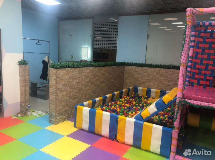Лабиринт, напольные игрушки, детские столы