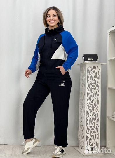 Спортивный костюм женский